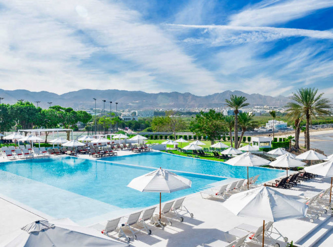 Crown Plaza Muscat_24959842_1